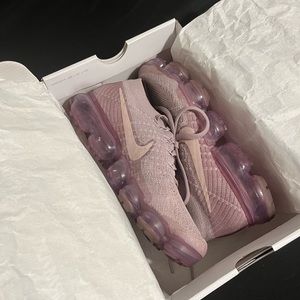 WOMENS NIKE AIR VAPORMAX FLYKNIT